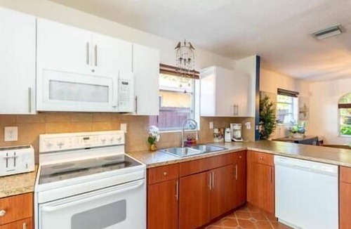 Coral Way House | Great Duplex Grove Central: 2 Houses 2 Patios. 5mi to Beach!