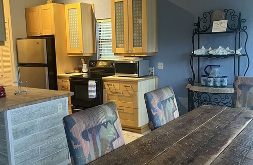 Horseshoe Bay House | Great Eclipse viewing location Charming 2-bedroom townhome