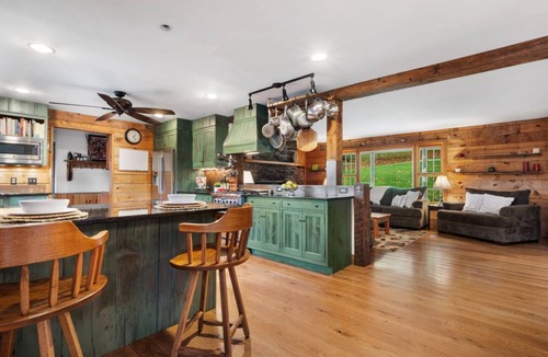 Dover Plains Cabin | GREAT ESCAPE FROM THE CITY, WITHIN 15 MINUTES OF MANY WEDDING VENUES. INQUIRE!