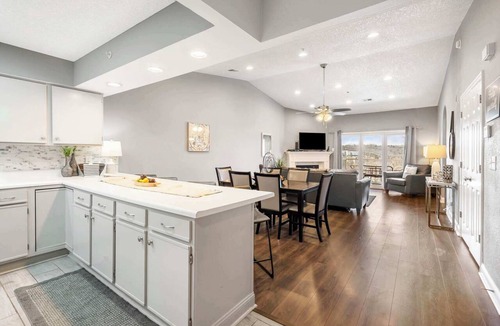 Branson Condo | Great Escape I – Private Balcony and Beautiful Views
