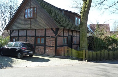 Wechloy House | Great facilities! Close to town! Calm!