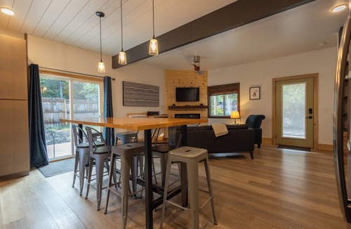 Traverse City House | Great Family Getaway on the East side of Traverse City