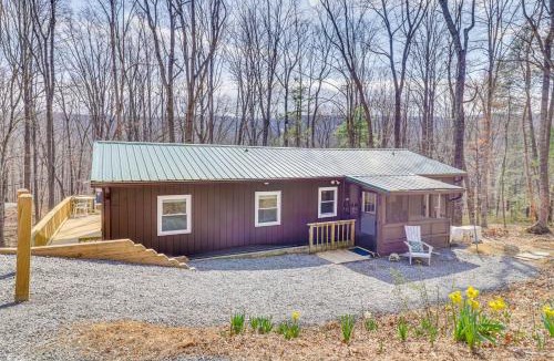Lost River House | Great for Families! Woodsy Cabin in Lost City