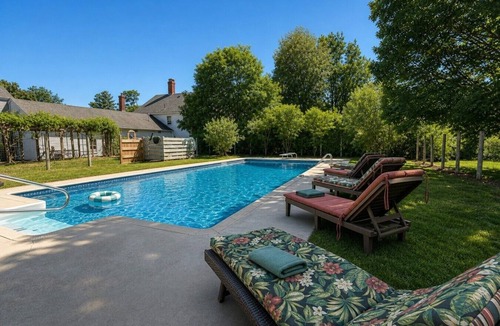 South Eliot House | Great for group events, pool parties, and chefs looking to cook for large groups.