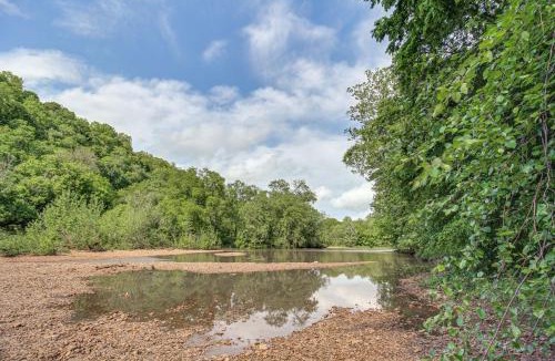 Lawrence County House | Great for Groups: Family Creekside Home in Loretto