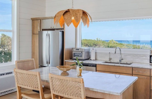 Great Guana Cay Villa | Great Guana Cay, Abaco, Bahamas 1-BR, 2-Story Villa overlooking Sea of Abaco