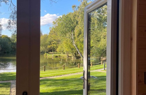Takeley Street Hotel | Great Hallingbury Manor & Lodges London Stansted