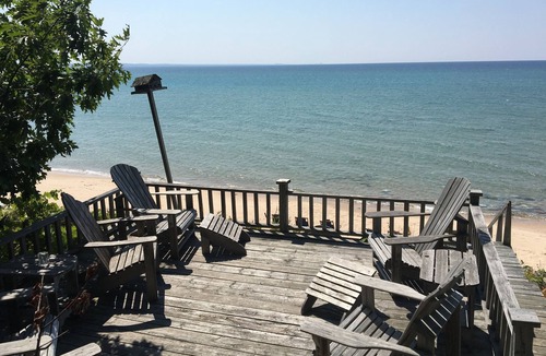 Harbor Springs House | Great Harbor Springs Lakefront Home Perfect For All Seasons