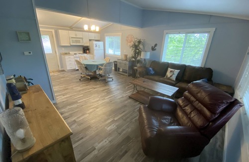 Lake Ozark Condo | GREAT LAKEVIEW CONDO WITH NAUTICAL VIBES. 2 BEDROOMS AND CLOSE TO EVERYTHING!