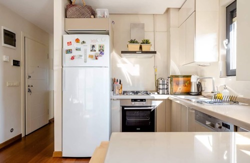 Fenerbahce House | Great Location Bagdat St. Sea View 2 BD.