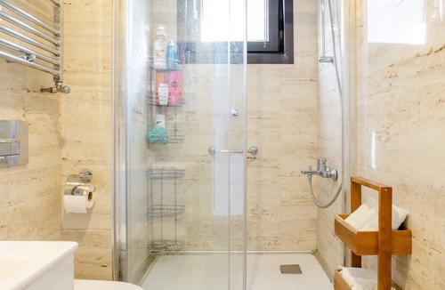 Fenerbahce House | Great Location Bagdat St. Sea View 2 BD.