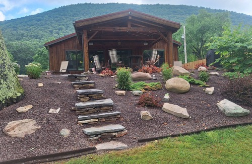 Jersey Mills Cabin | Great location directly on Big Pine Creek with trail access
