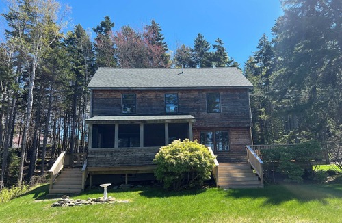 Bailey Island House | Great Location! Expansive deck with huge yard! Well maintained path to the rocky shoreline.