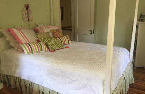 Haverford House | Great location for college visits/move-in, parents weekend, Merion Golf, Phila!