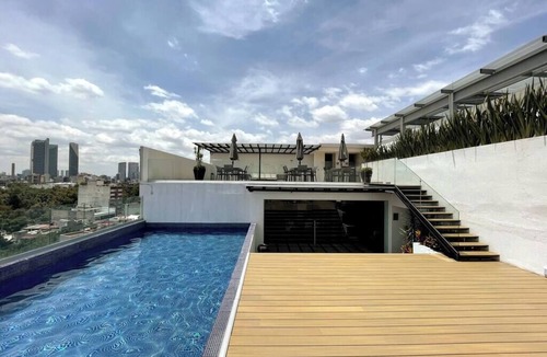 Hipodromo Condo | Great location, pool, rooftop, gym, 24/7 security