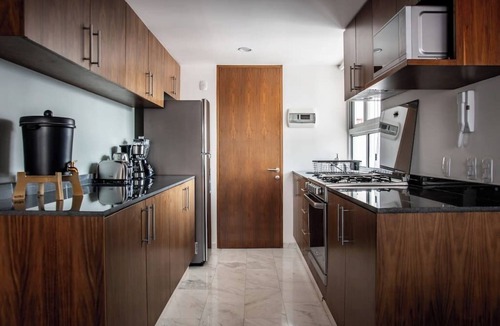 Hipodromo Apartment | Great location, pool, rooftop, gym, 24/7 security