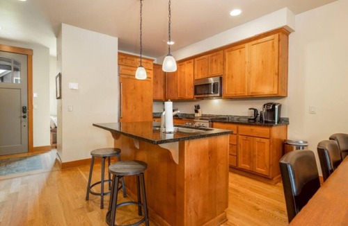Cle Elum Ski Chalet | Great Location Near Pool with Suncadia Pool Access