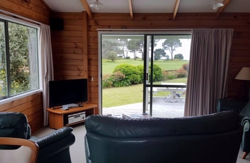 Matarangi House | Great location beside #1 fairway with ocean view
