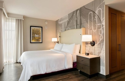 Berkeley Heights Hotel | Great Location! 4 Comfortable Units, Indoor Pool, Free Breakfast, Parking!