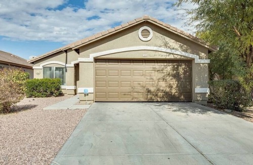Litchfield Park House | Great location! near shopping & entertainment