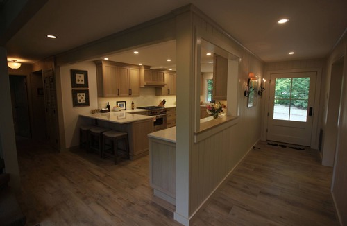 Stratton Mountain House | Great location!Walk to trail 3 min.Also Shuttle bus picks up-drops off at dway.