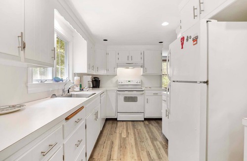 East Harwich House | Great location with Water Views!