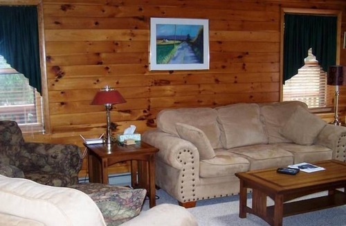 McHenry Cabin | Great Log Cabin Located Near Deep Creek Lake.