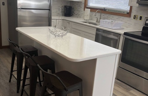 Conneaut Lakeshore House | Great memory and enjoy Retreat at the Lake