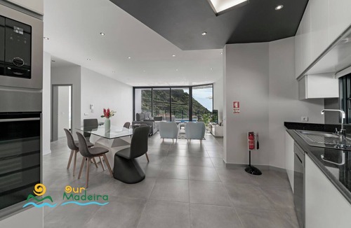 Arco da Calheta Villa | Great modern villa A/C, sea-view | Calheta Charm