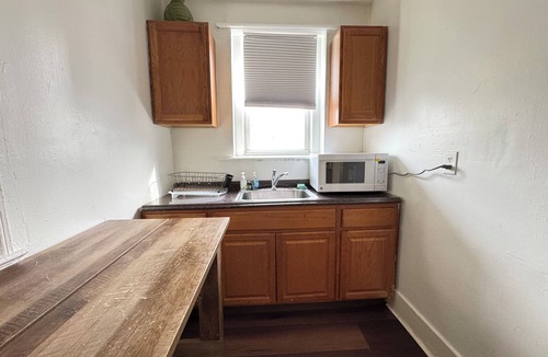 Anacostia Apartment | Great NICE 5-Beds easy parking near Transportation
