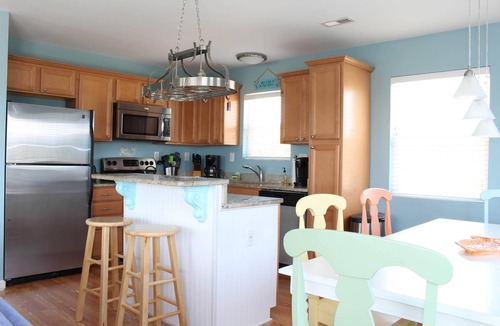 Emerald Isle House | Great OCEAN VIEW 3d Row house. Renovated in 2021