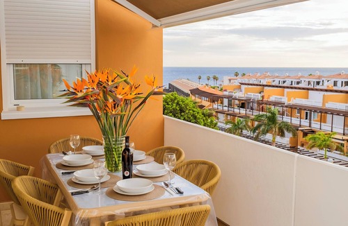 Complejo turistico Amarilla Golf Apartment | Great penthouse by the sea with awesome views of ocean, golf course and Teide!