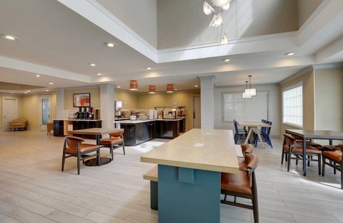 San Jose Hotel | Great Pick! Unit with Kitchen, Free Breakfast, Pet-friendly!