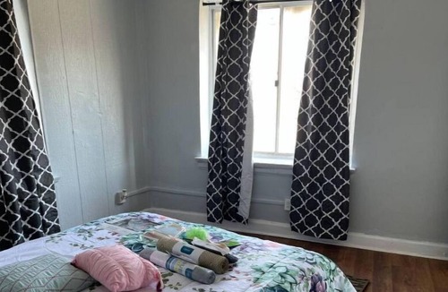 Lockland Apartment | Great Place, Corner Views! #1