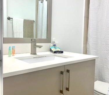 North Bay Village House | Great private room