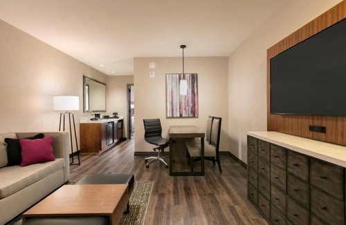 Berkeley Heights Hotel | Great Relaxing Overnight Stay! 2 Spacious Units, Indoor Pool, Free Breakfast!