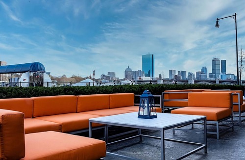 East Cambridge Hotel | Great Stay, Convenient Location! w/Pool, Close to Bunker Hill Monument & Museum