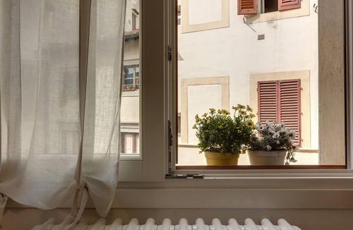 Santa Croce Apartment | GREAT STYLISH DESIGN 5 STARS IN THE OLD CENTER -