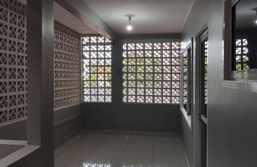 Caioba House | great townhouse with air and wifi - with two car garage