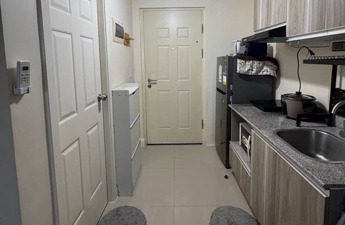 Cebu Condo | Great Value Cebu Condo with Balcony | Golf Course View| Near Malls