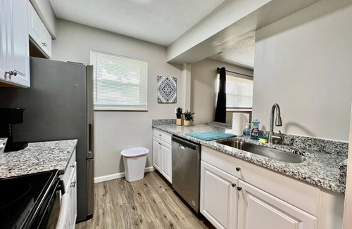 Middletown Apartment | Great Value New Middletown Apartment Free Laundry