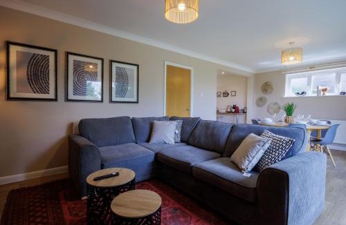Southampton House | Great Views, Fast WiFi & Driveway Parking