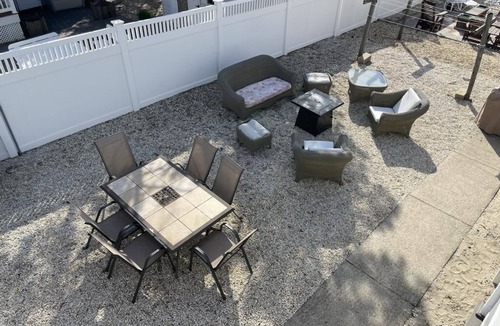 North Beach Haven House | Great views for this Ocean block Brighton Beach 1st fl duplex. Only 3 from.