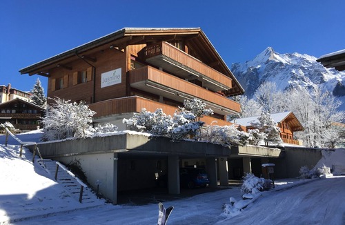 Grindelwald Apartment | Great Views, Great Location, modern & cozy Apartment (renovated 2022)