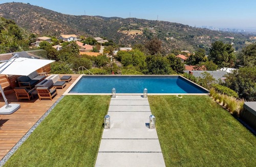 Brentwood House | Great views. Modern Contemporary Home in Brentwood