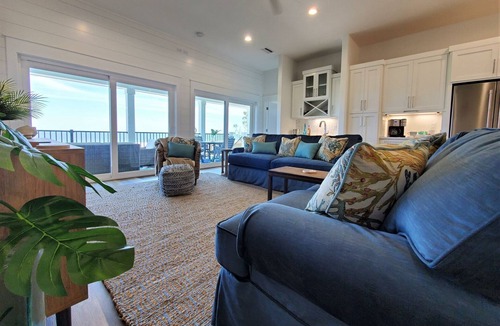 Indian Pass House | "Great White Florida House" - Private Pool and steps from the beach!