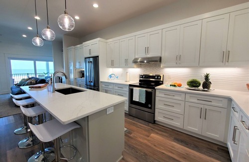 Indian Pass House | "Great White Florida House" - Private Pool and steps from the beach!