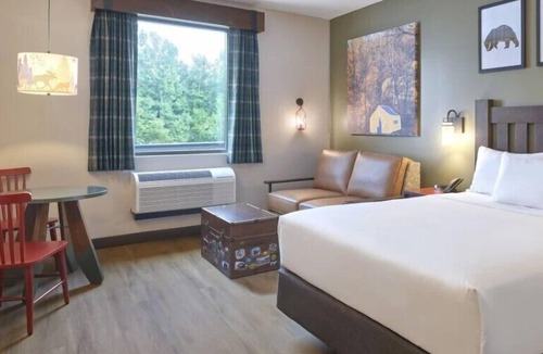 Rural Estates Hotel | Great Wolf Lodge Naples