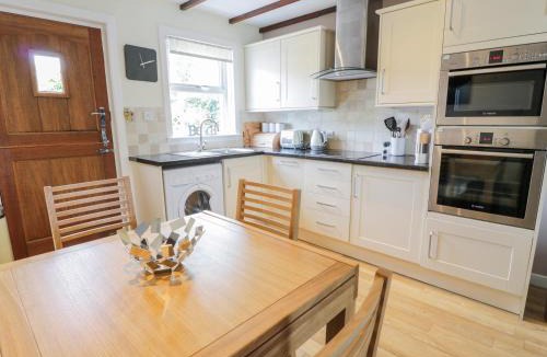 Ellenabeich House | Grebe Cottage