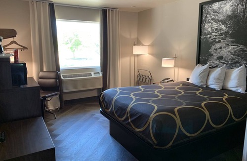 Greeley Hotel | Greeley Valley Lodge